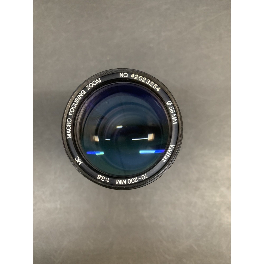 Vivitar 70-200mm f/3.8 Macro Focusing Zoom lens With Skylight Filter - Untested